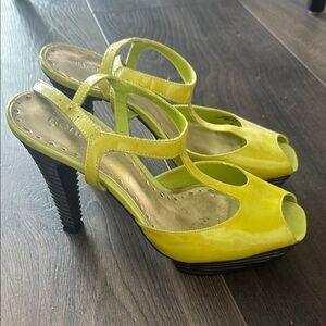 Vintage BCBGMaxAzria lime green Strappy Stiletto Heels